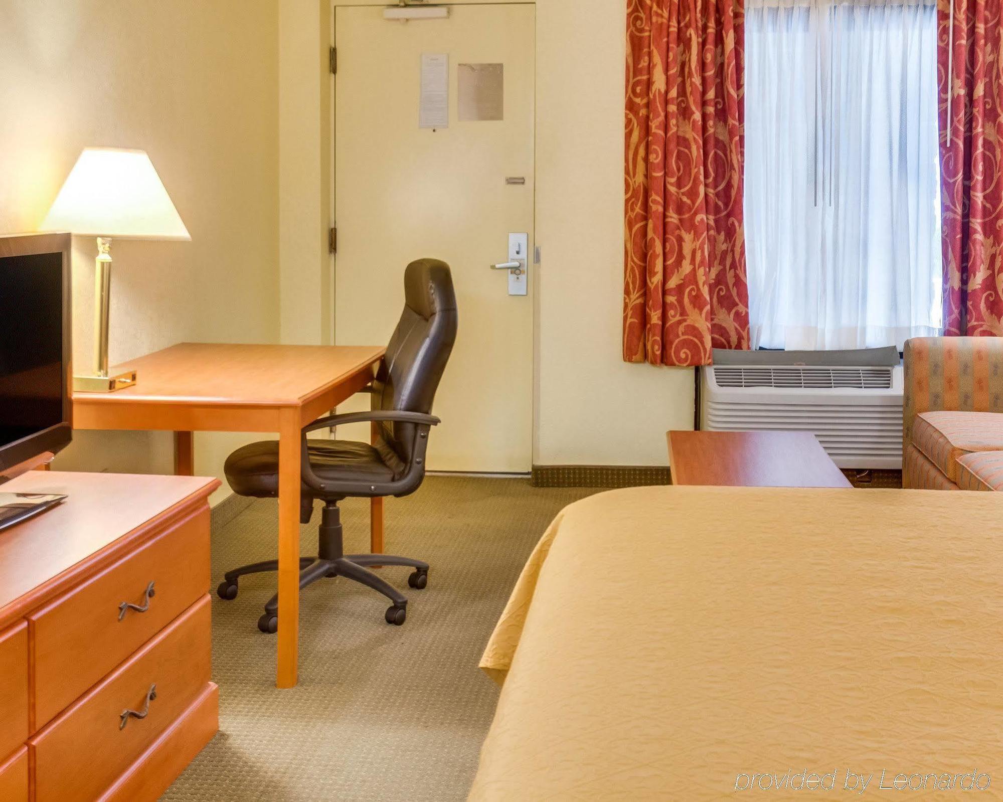 อีโคโน ลอดจ์ นาวาลสเตชั่น นอร์โฟล์ค Hotel นอร์ฟอล์ก ภายนอก รูปภาพ